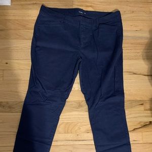 Old Navy navy Pixie pants worn twice. EUC